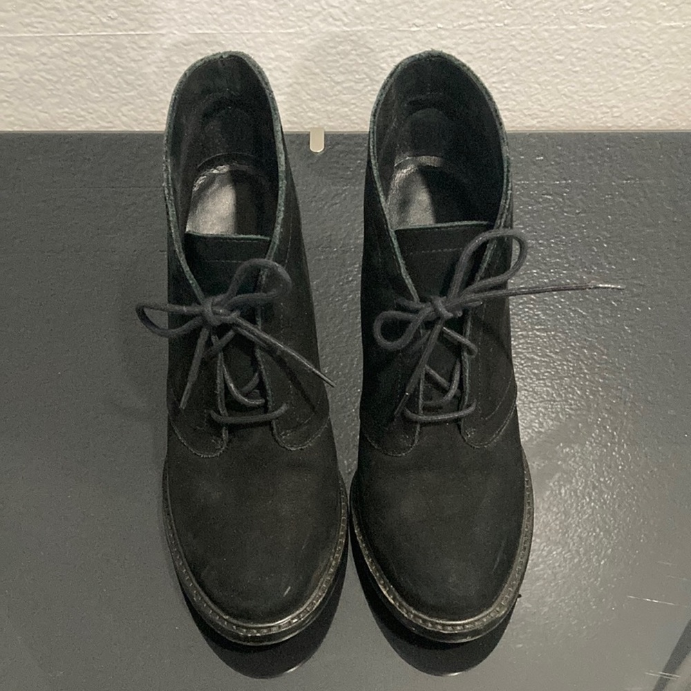 Black Vince Camuto booties